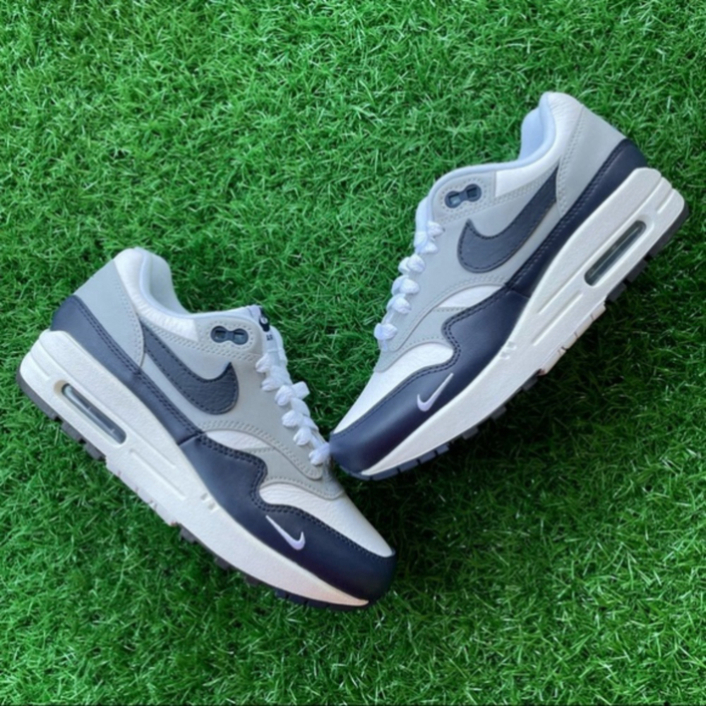 Nike Air Max 1 Lv8 - Picture 4 of 6